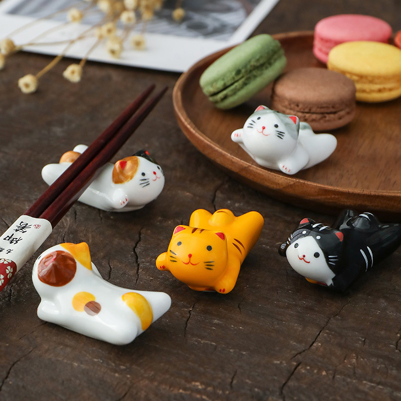 Chopstick Rest Ceramic - Tempat Sumpit Keramik Kucing Terbang Gaya